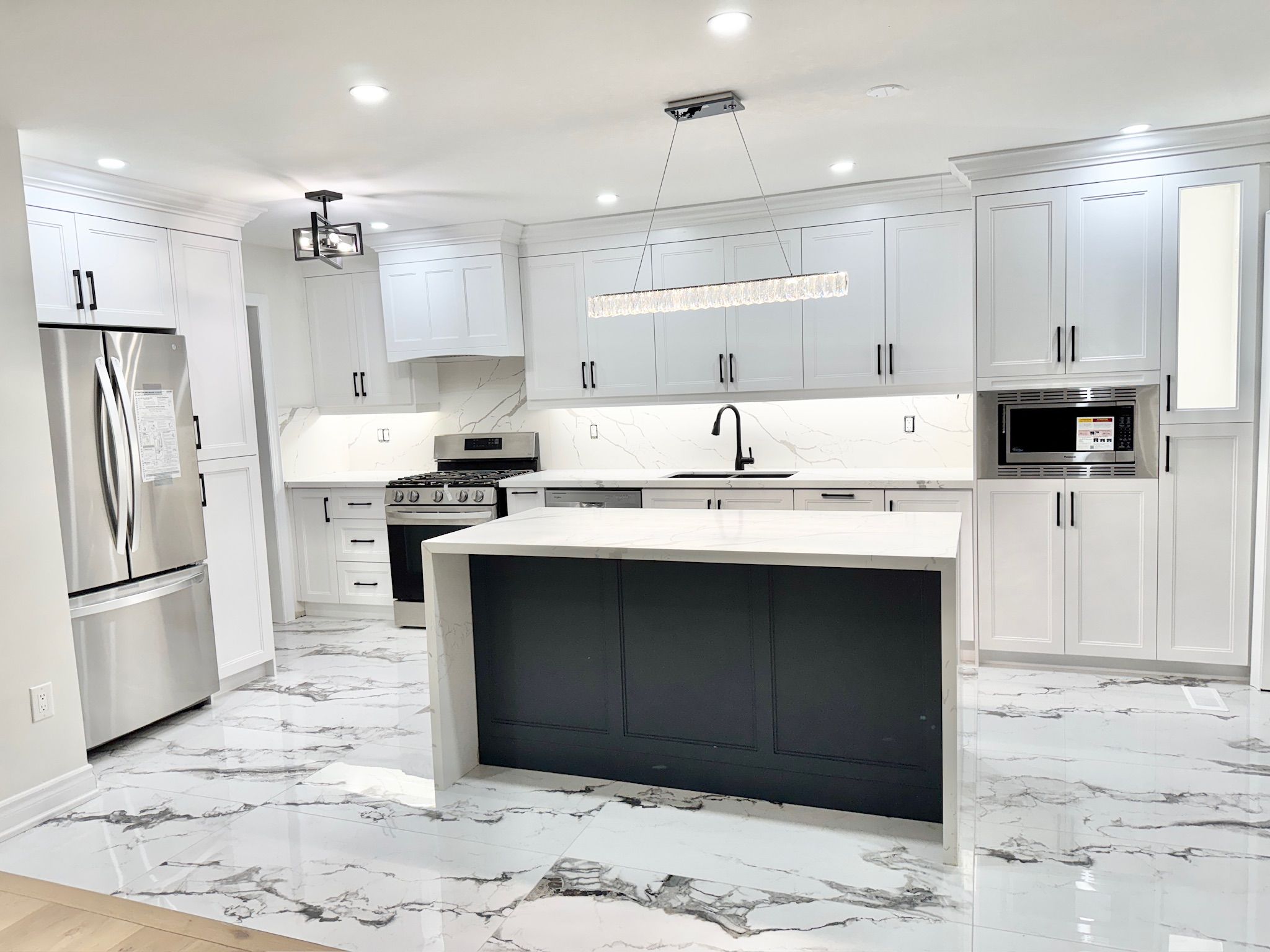 Dream Doors custom kitchen